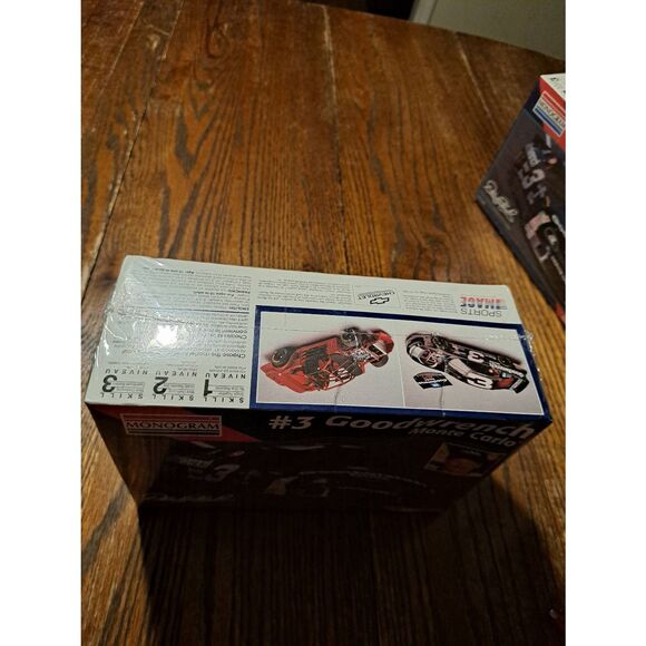 Vintage 1995 Monogram Dale Earnhardt Goodrich Monte Carlo Model Kit 1:24 Nascar - Picture 2 of 6